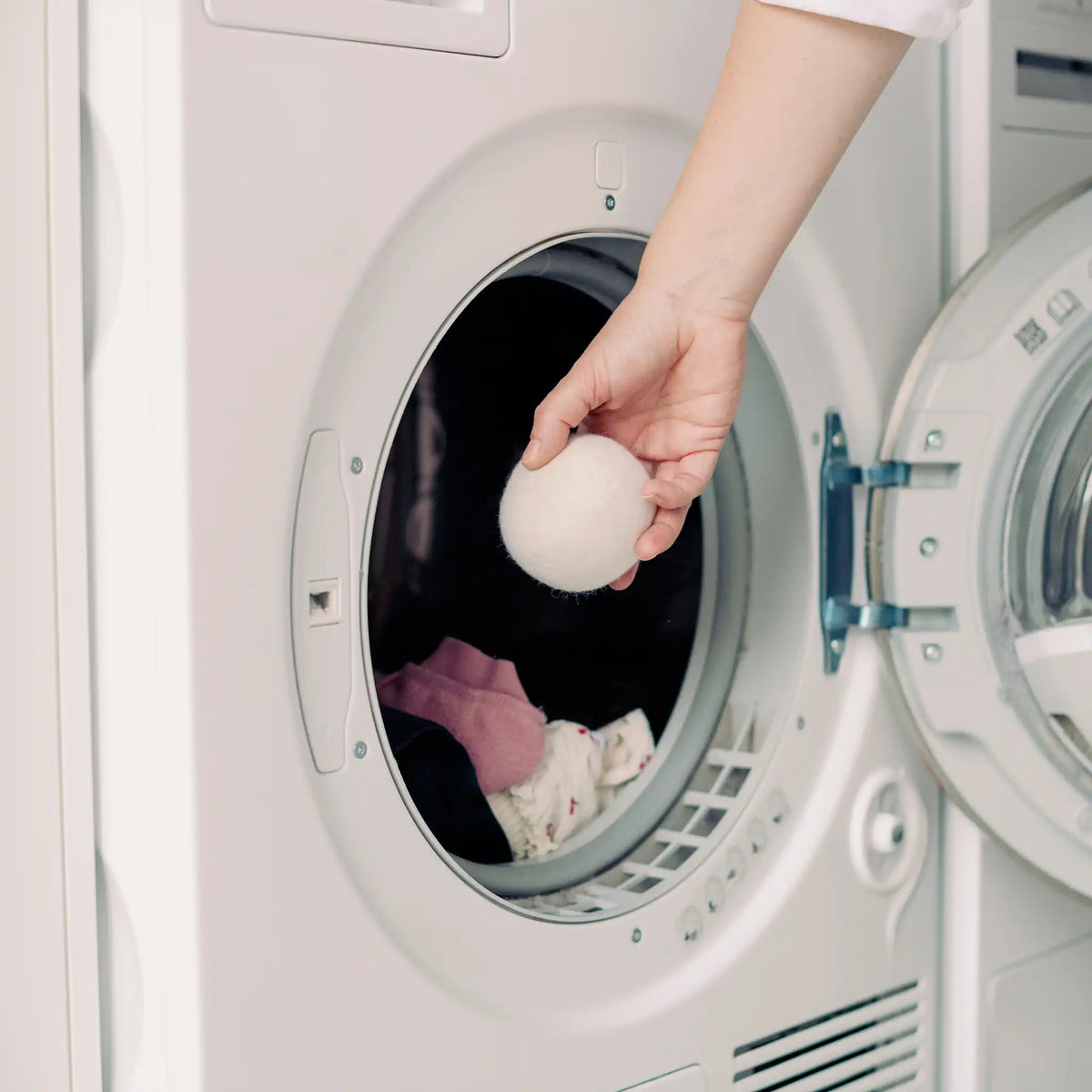 How to Use Wool Dryer Balls